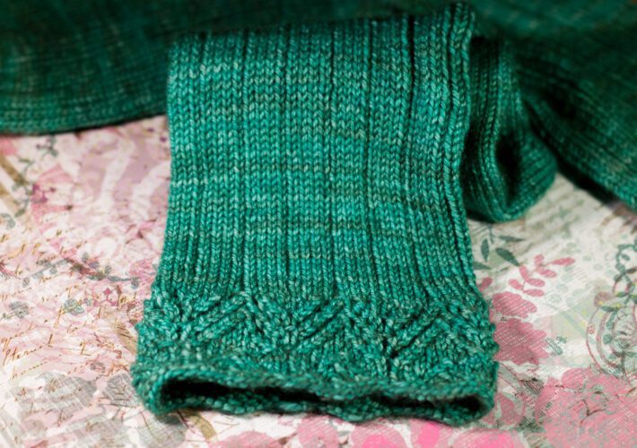 Aflight Lace Cuff Socks